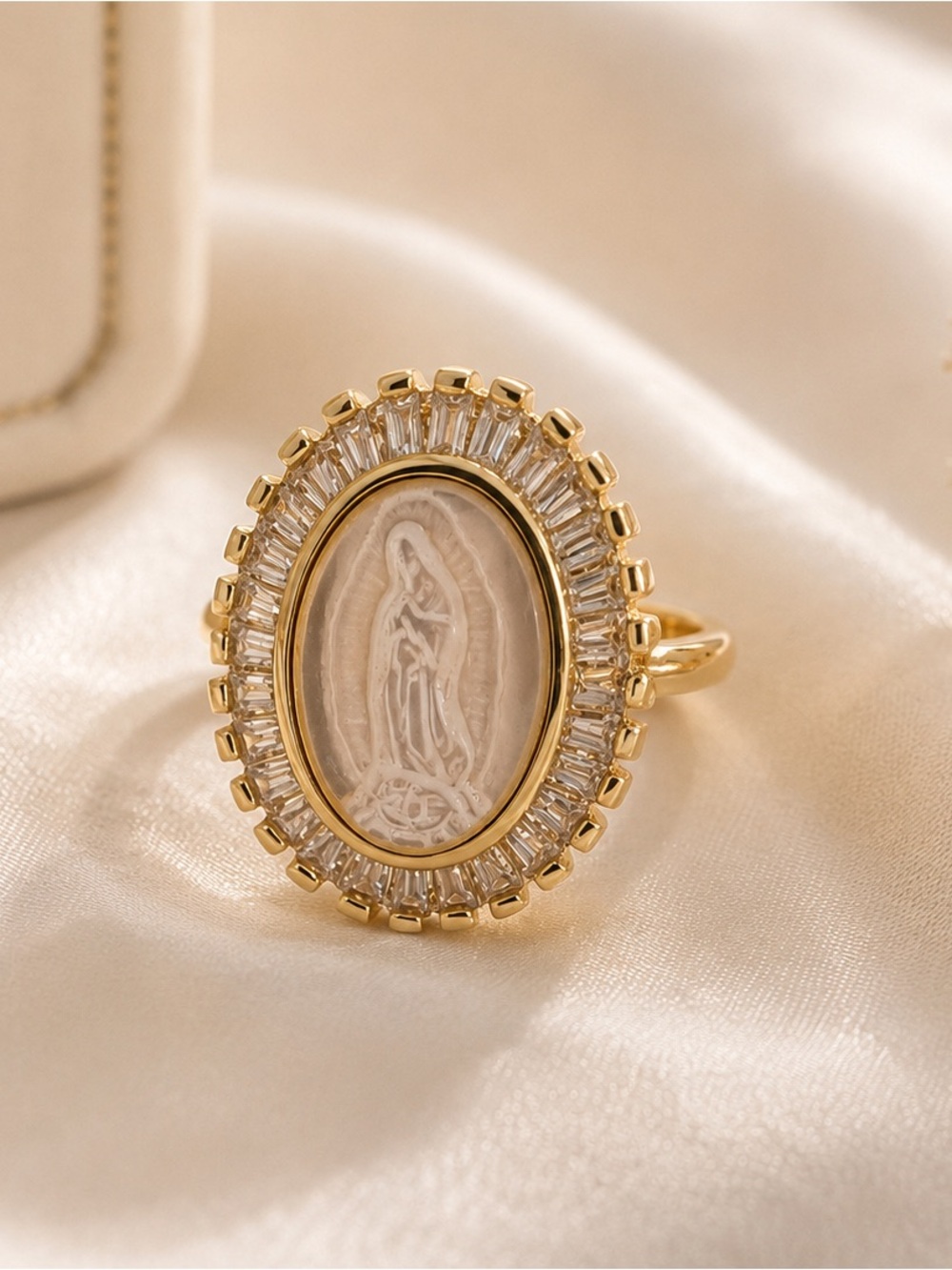 Gold Oval Virgin Mary Cameo adjustable Ring - Gold